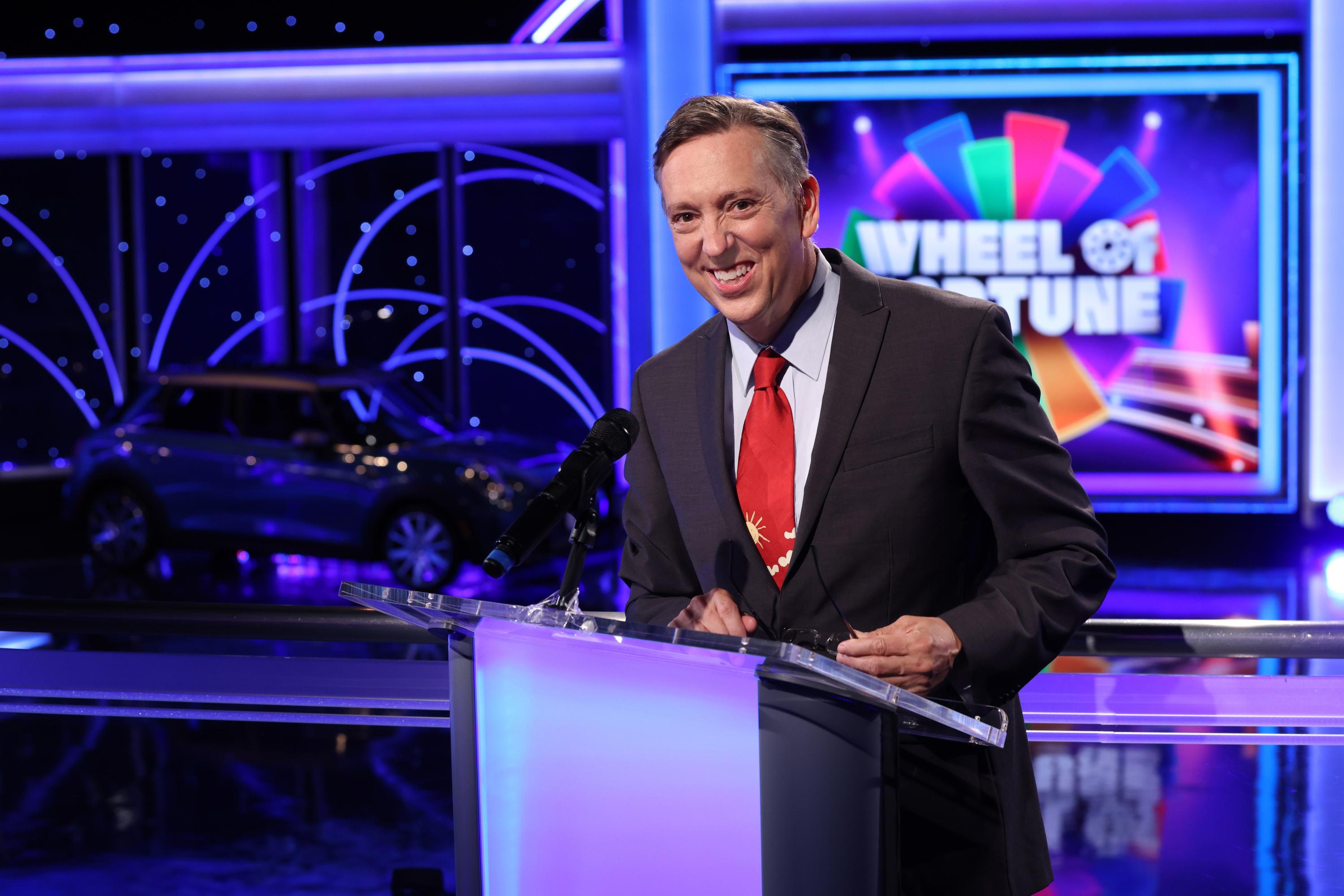 Source-feed image associated with ‘Wheel of Fortune’ Announcer Jim Thornton Suspended, Position Will Be Recast