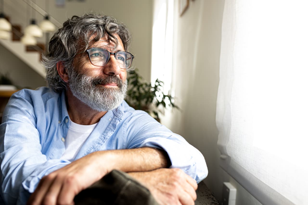 Source-feed image associated with ‘It’s heartbreaking’: My brother claimed Social Security at 70. He died from cancer after one payment. Why wait to claim?