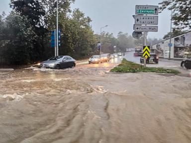 Image from linked report: Heavy rain shuts down Istanbul, causing flooding and 3 deaths