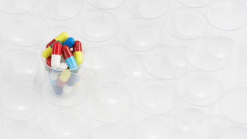 Source-feed image associated with STAT+: FDA takes applications for new program to shorten drug approval times