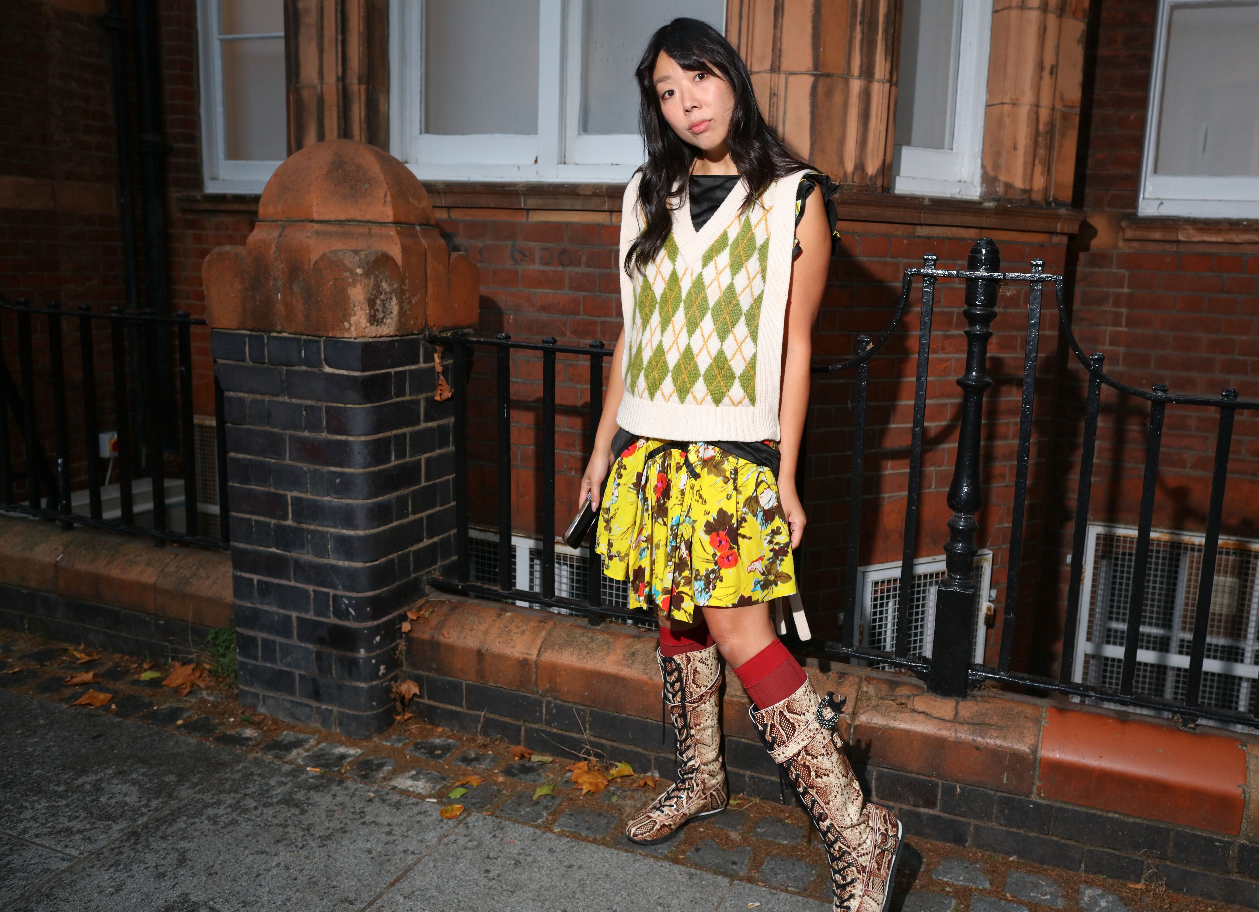 Image from linked report: Phil Oh’s Best Street Style Photos From the Spring 2027 Shows in London