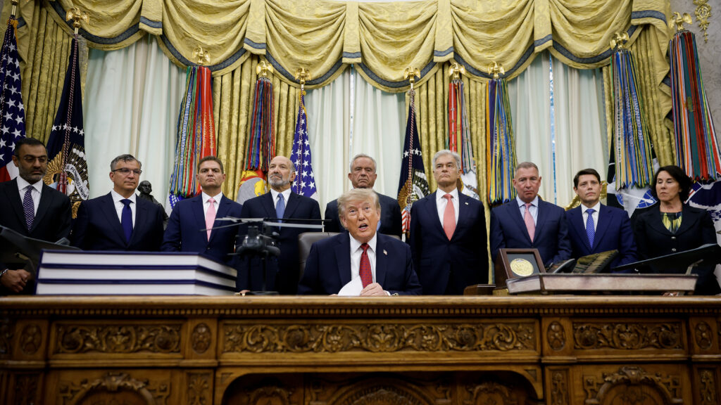 Source-feed image associated with STAT+: How Trump’s latest pharma deals may undermine efforts to rein in drug costs