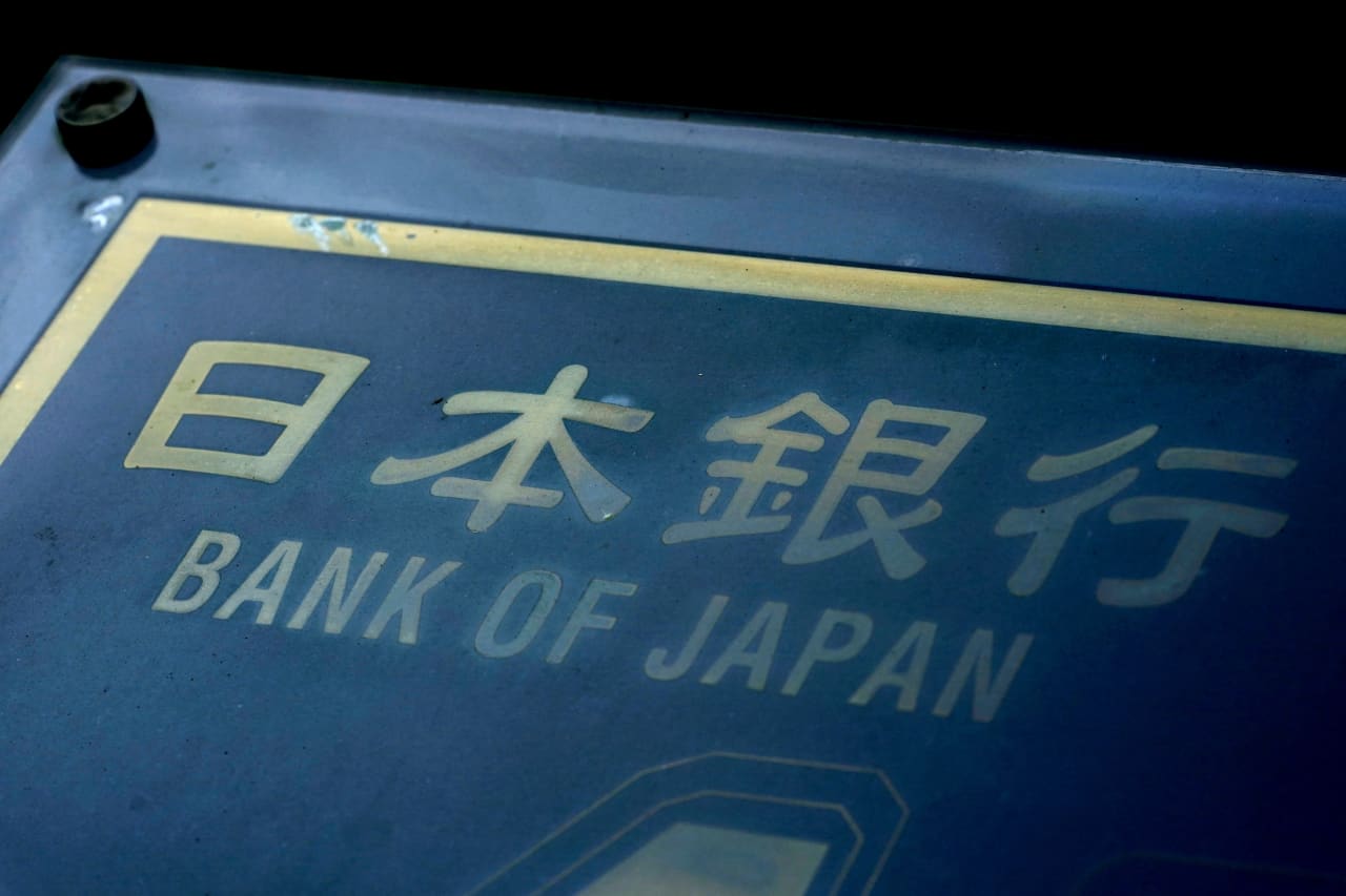 Source-feed image associated with The Fed isn’t your biggest worry. The central-bank decision that actually impacts your 401(k) lands in Tokyo.