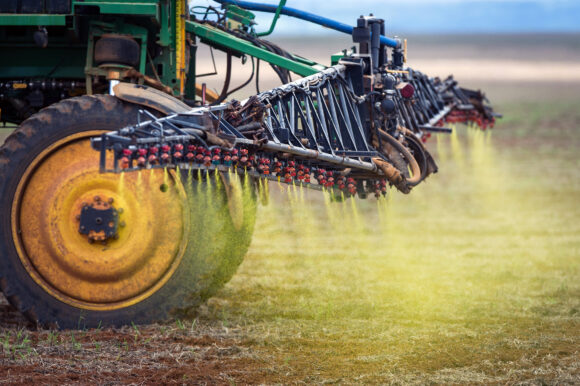 Source-feed image associated with Brazil Prosecutors Sue to Ban Weed Killer Glyphosate