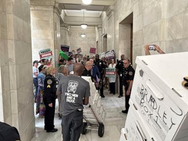 Source-feed image associated with Challengers score victories in lawsuit against Arkansas' restrictions on citizen ballot initiatives