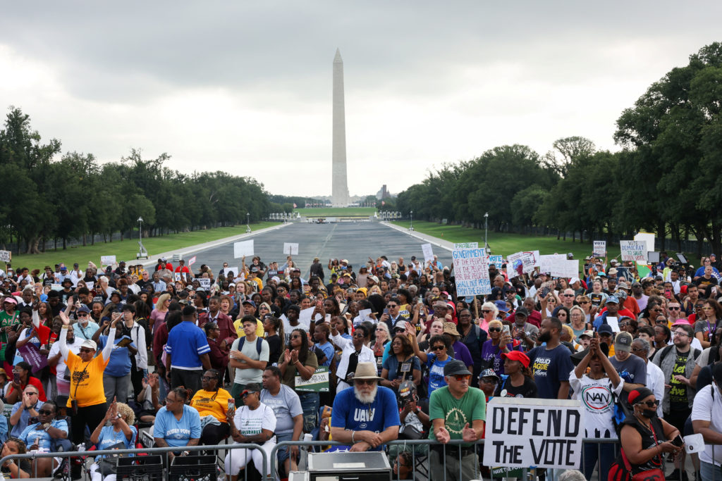 Source-feed image associated with WATCH: March on Washington rally draws attention to voting rights with Jeffries, Sanders