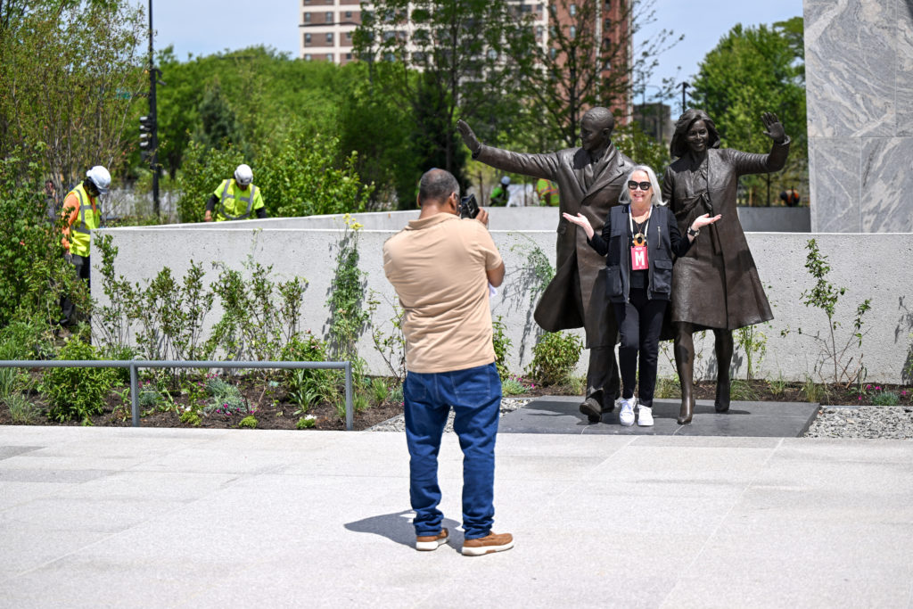 Source-feed image associated with Obama's new presidential museum, by the numbers