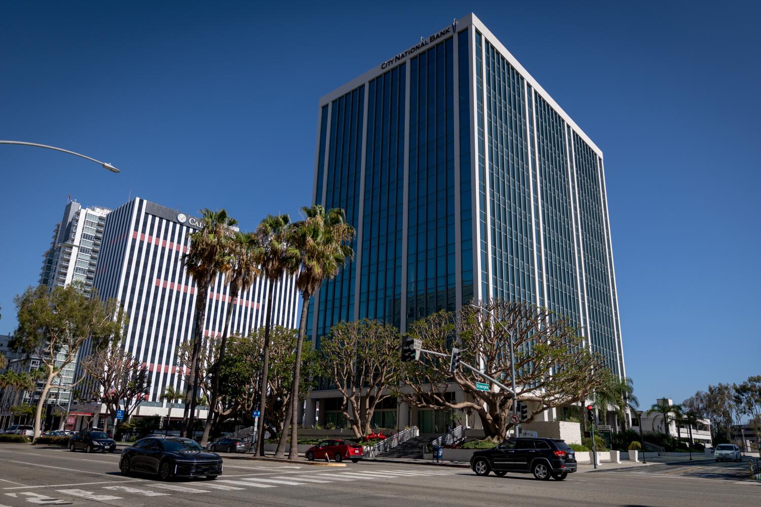 Source-feed image associated with Port of Long Beach buys downtown office tower as vacancies surge