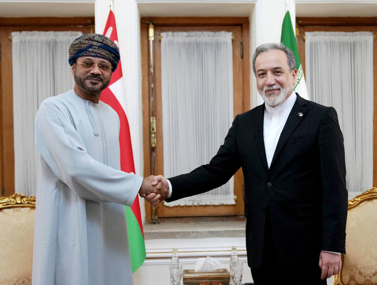 Source-feed image associated with Oil prices extend slide as Iran and Oman eye temporary Hormuz deal