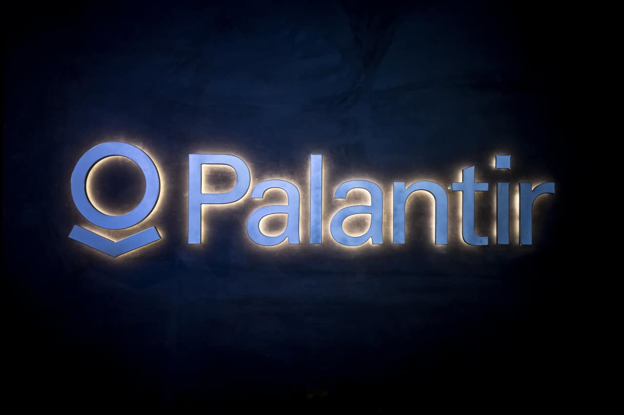 Source-feed image associated with Palantir’s stock stages best week since 2024 — showing it’s no longer an ‘AI loser’