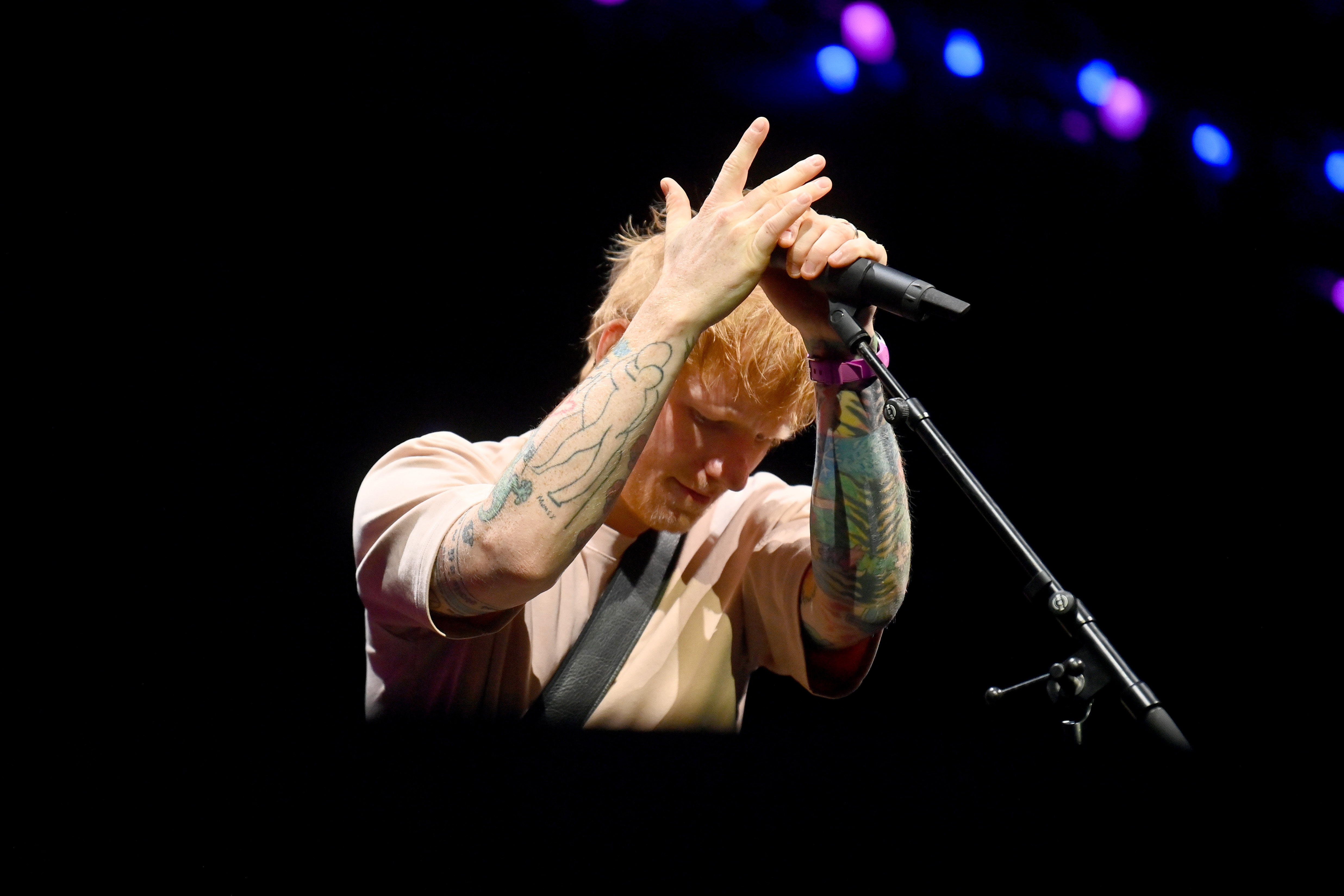 Image from linked report: At Ed Sheeran’s Philadelphia Concert, Fans Shrug Off ‘Attempted Cancellation’ and Praise His Onstage Remarks: ‘It Brought a Tear to My Eye’