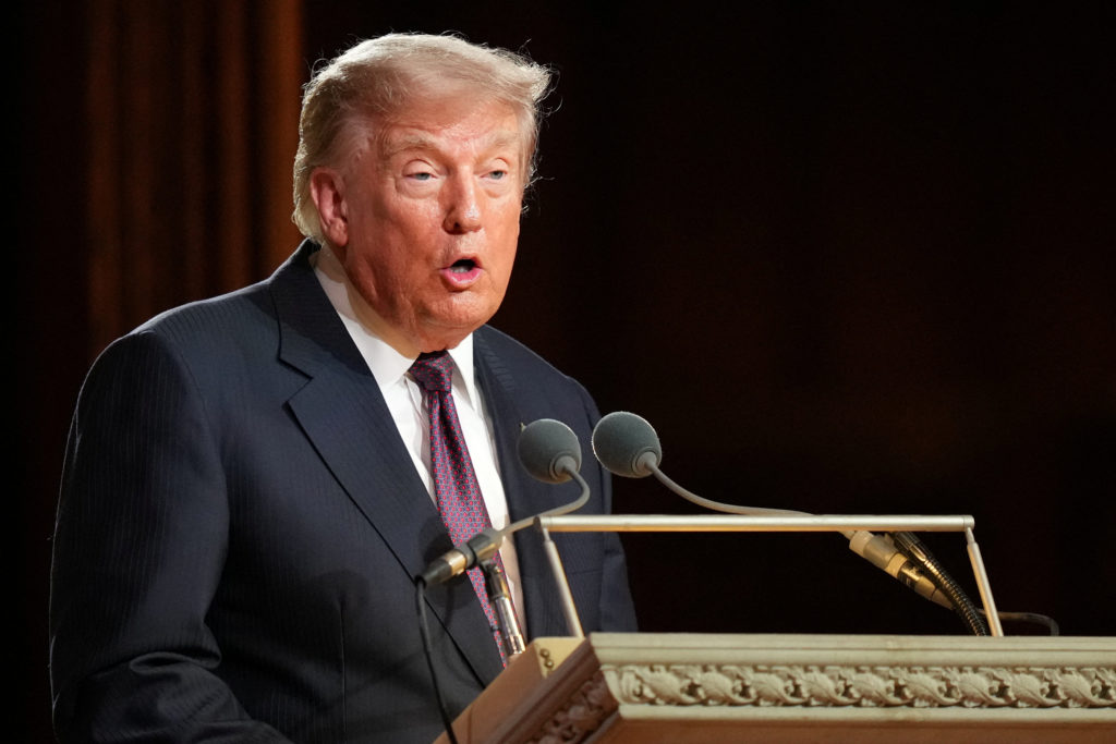 Source-feed image associated with WATCH: Trump pays tribute to Sen. Graham during National Cathedral funeral service