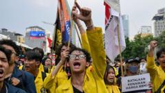 Source-feed image associated with Indonesian students protest against state spending, fuel price hike