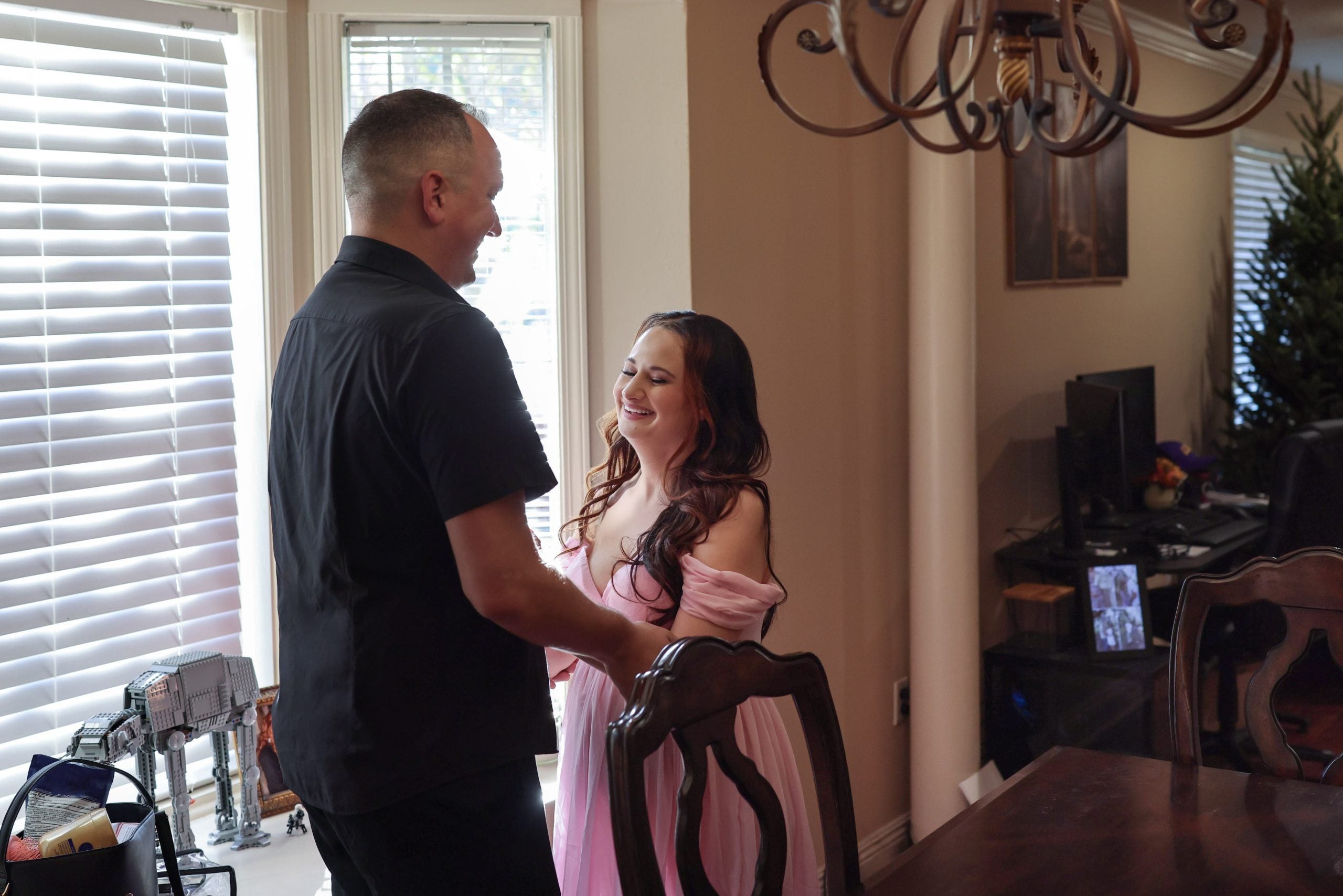 Image from linked report: Ken Urker, Gypsy-Rose Blanchard’s Partner, Dies at 34