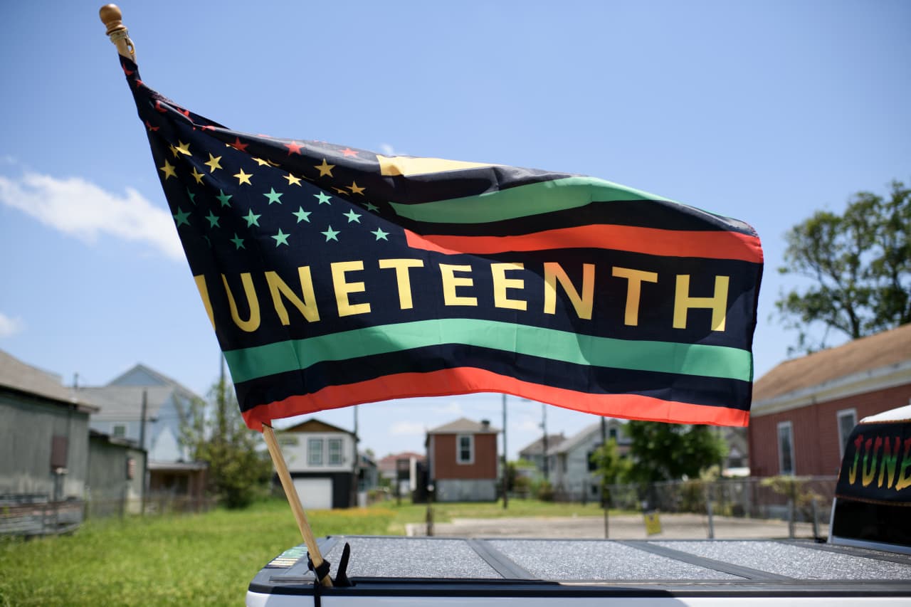 Source-feed image associated with Is the stock market open on Juneteenth? Will the post office deliver mail?