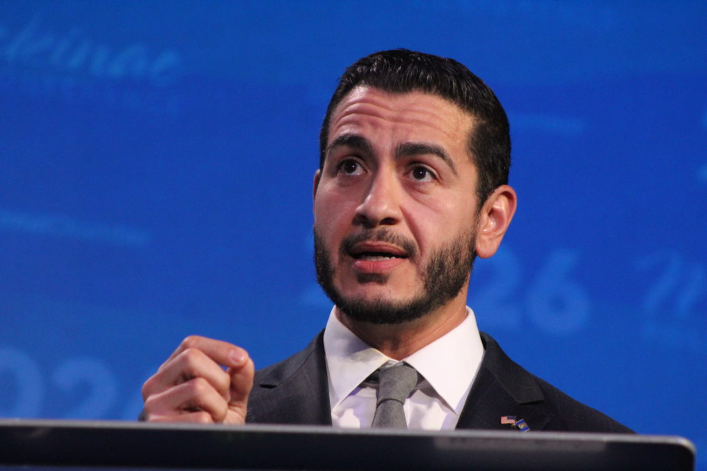 Source-feed image associated with Progressive El-Sayed goes on offensive as Michigan Democrats clash in U.S. Senate debate
