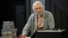 Source-feed image associated with This actor was told he had Alzheimer's, now he's performing a one-man show