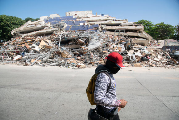 Source-feed image associated with World Bank Estimates Quakes Cost Venezuela $20 Billion in Damage