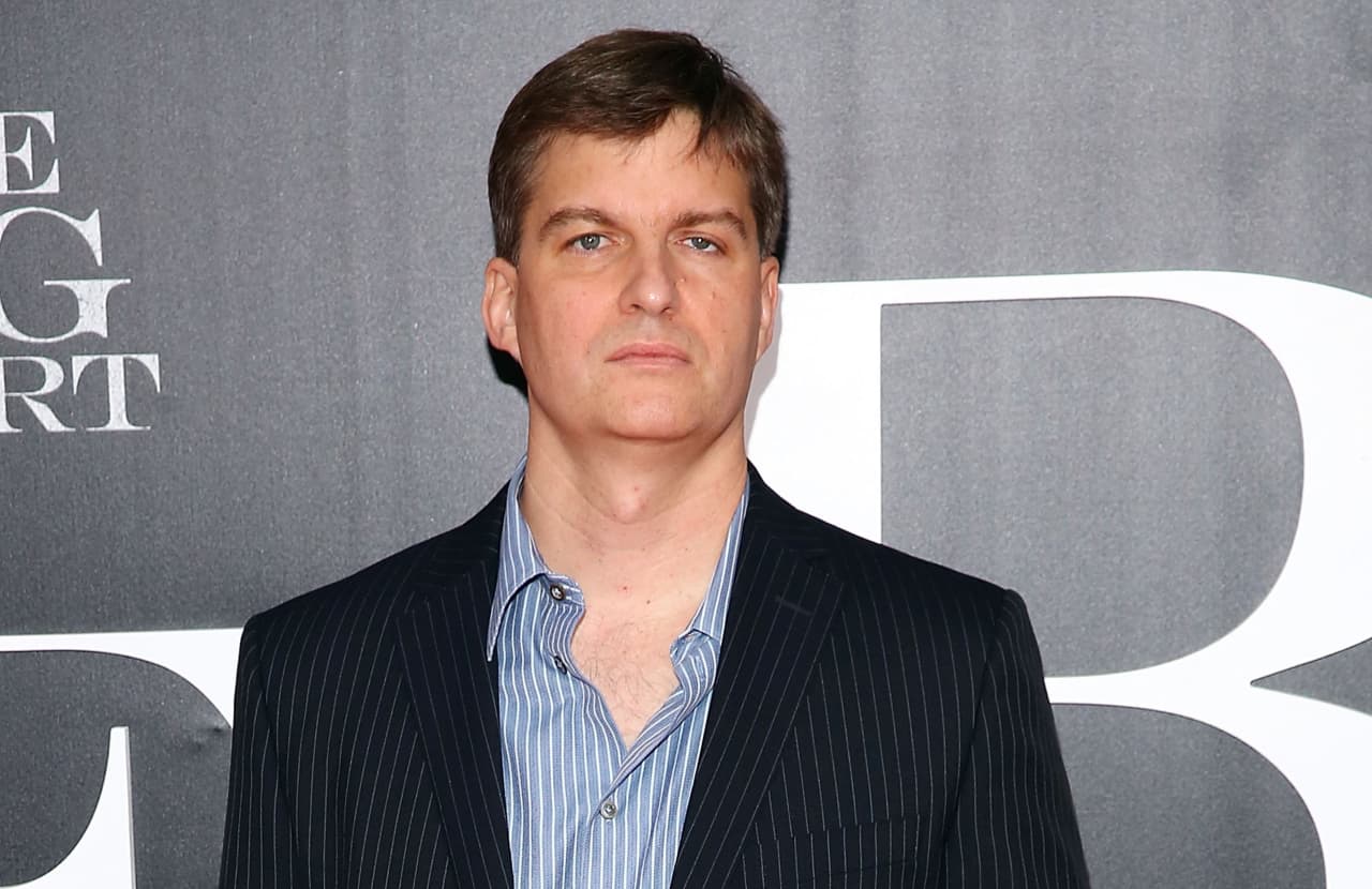 Source-feed image associated with The S&P 500 just hit a new high. ‘Big Short’ investor Michael Burry thinks it could bring a 1987-style fall.