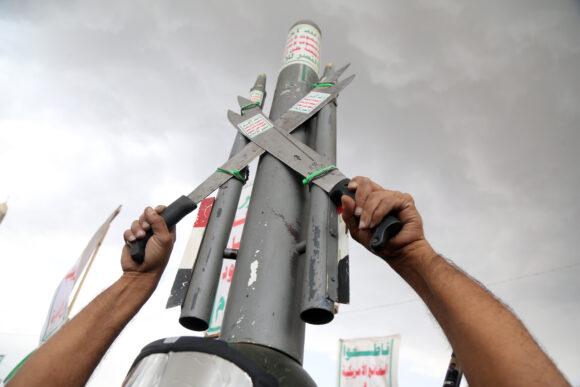 Source-feed image associated with Yemen’s Houthis Say They’ll Target Tankers in Northern Red Sea