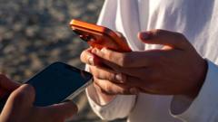 Source-feed image associated with WhatsApp to let people chat without swapping phone numbers