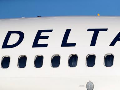 Source-feed image associated with Delta pilot reports a close encounter with a July Fourth firework
