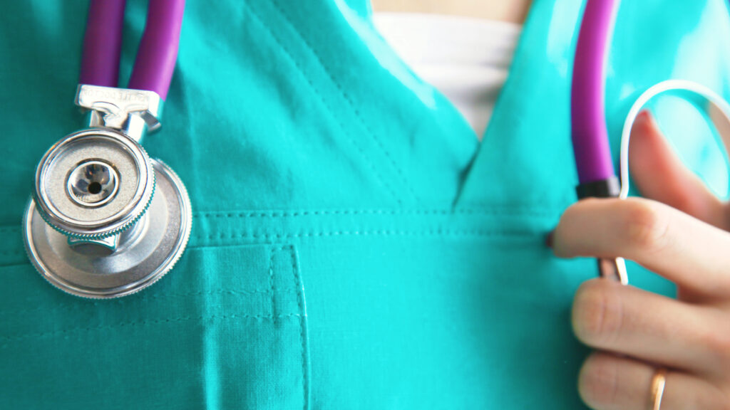Source-feed image associated with Nurse practitioner trainees find themselves stymied by shortage of clinical mentors